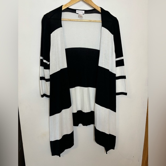 Monroe and Main Black and White Striped Fly Away Cardigan - Picture 2 of 7